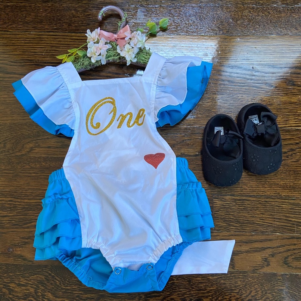 Alice in wonderland onederland birthday outfit